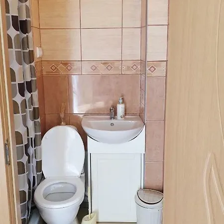 G *